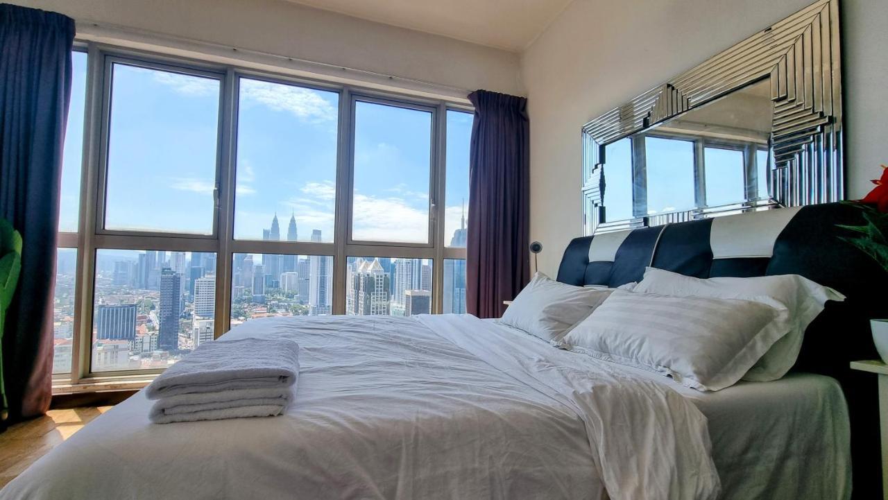 Penthouse On 34 - The Highest Unit And Best Views In Regalia & Private Rooftop Terrace 쿠알라룸푸르 외부 사진