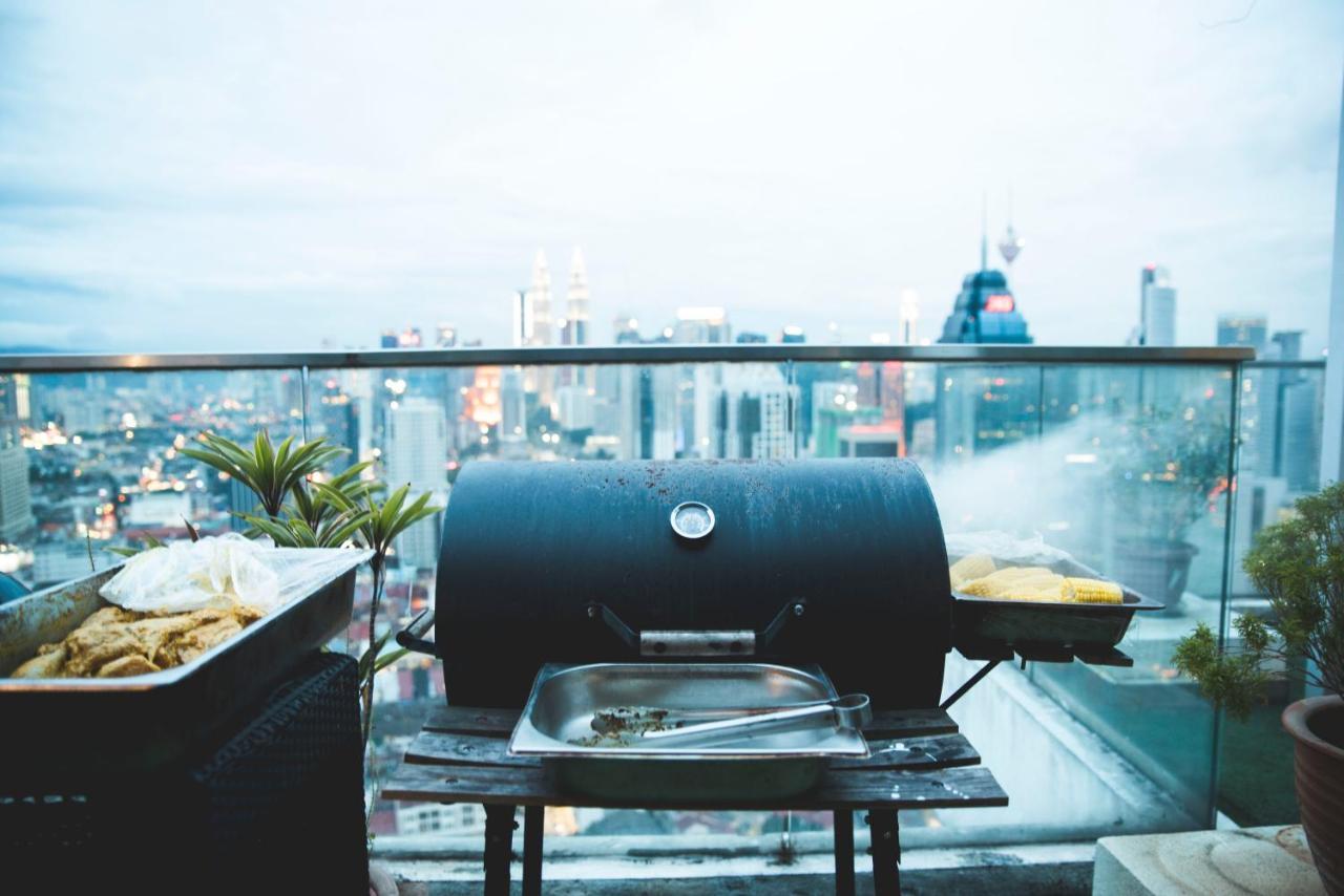 Penthouse On 34 - The Highest Unit And Best Views In Regalia & Private Rooftop Terrace 쿠알라룸푸르 외부 사진
